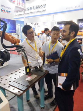 [媒體轉(zhuǎn)載]焊接自動(dòng)化取得重大突破，中國激光位移傳感器技術(shù)沖擊全球制高點(diǎn)