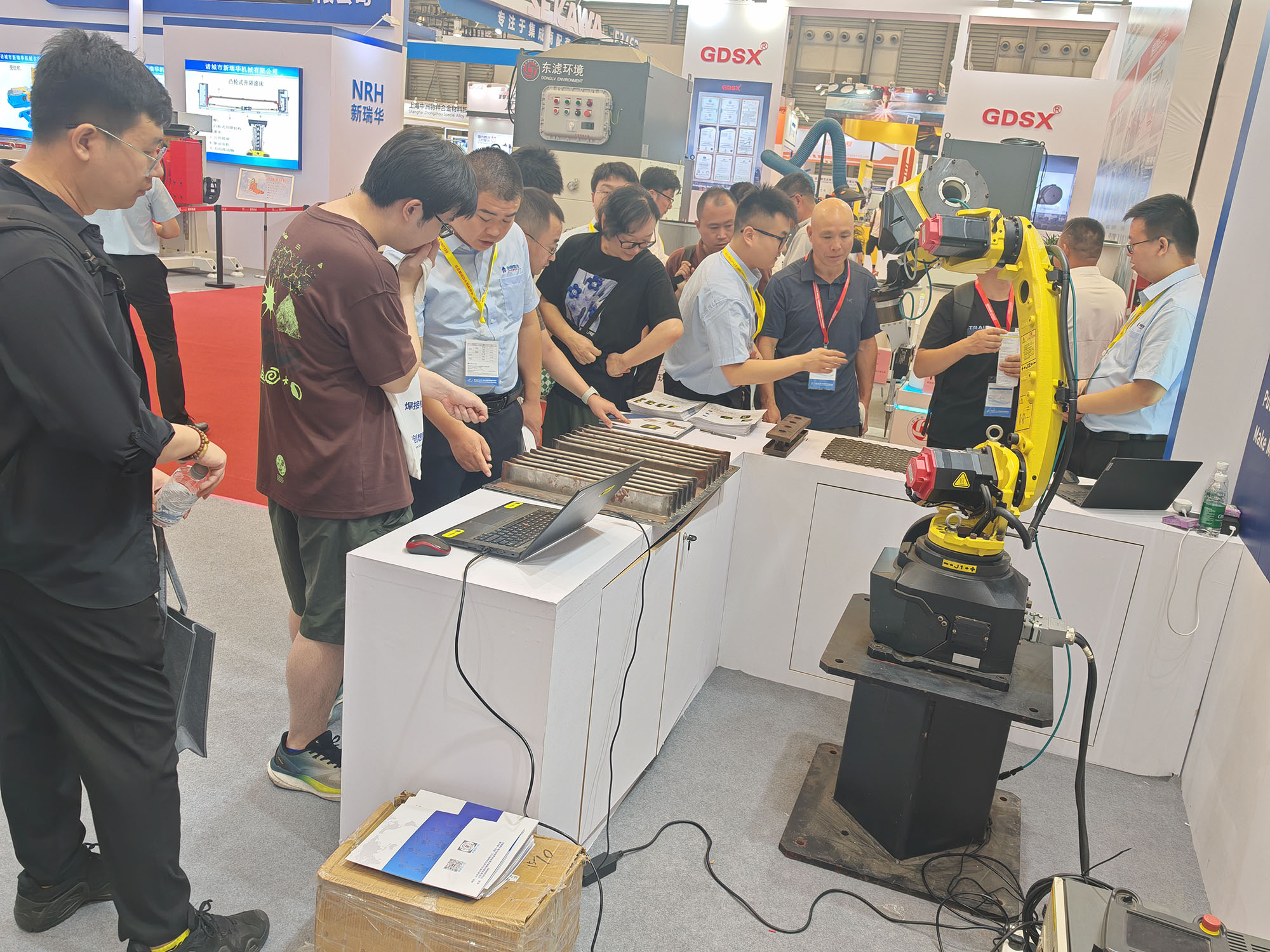 創(chuàng)想智控亮相第28屆北京·埃森焊接展，免示教與零前置焊縫跟蹤技術引爆現場關注